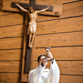 Fr. Mike Schmitz – Greg and Kate Aitchison Wedding 2